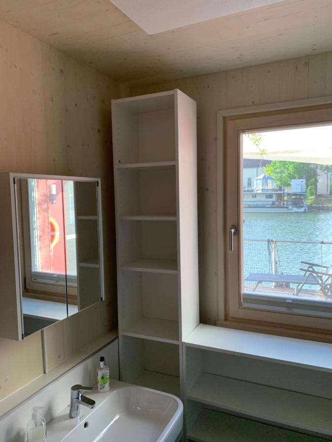 Waterside Living - Hausboot Linz Hotel Buitenkant foto